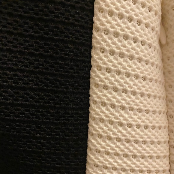 GUESS black and white a-line, cut out dress. - Picture 2 of 3